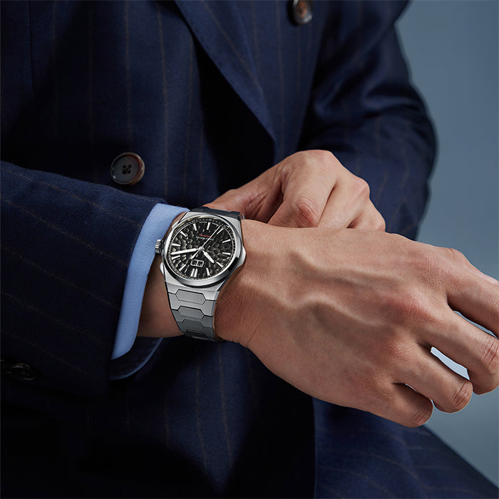 Hammer Dial Big Date Automatic Winding Black Chiming Watch